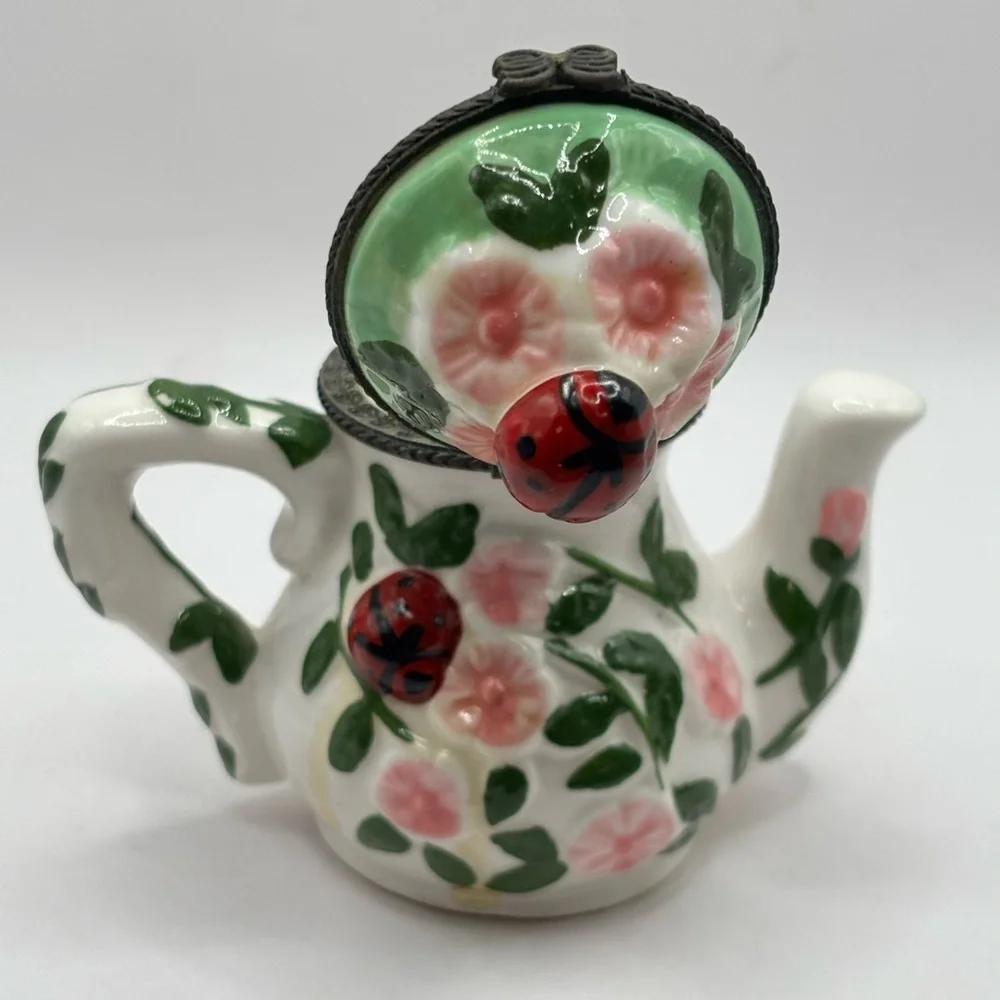 Retro Trinket Box Teapot Ladybug Floral Motif Keepsake 3.5